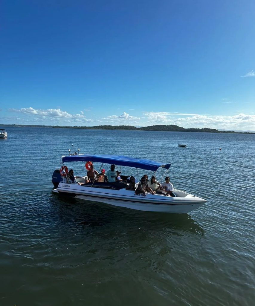 Explorando os tesouros da região: Ilha da Pedra Furada, Barra Grande, Taipu de Fora, Ponta do Mutá e muito mais....